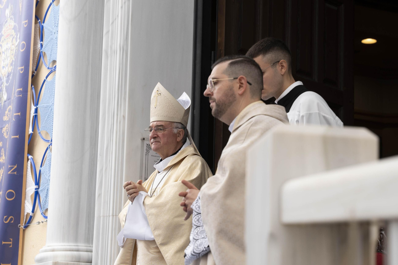 Las imágenes de la misa y procesión en Macael por las fiestas en honor a Nuestra Señora del Rosario