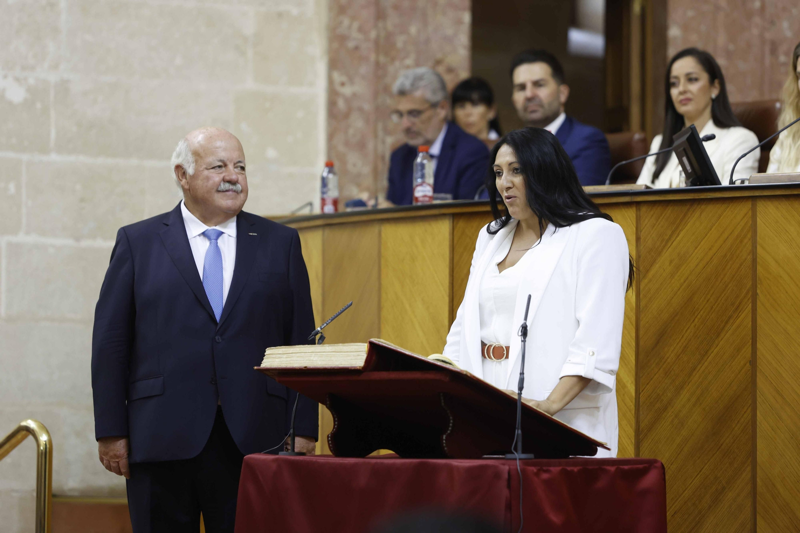 La constitución del Parlamento andaluz, todas las imágenes