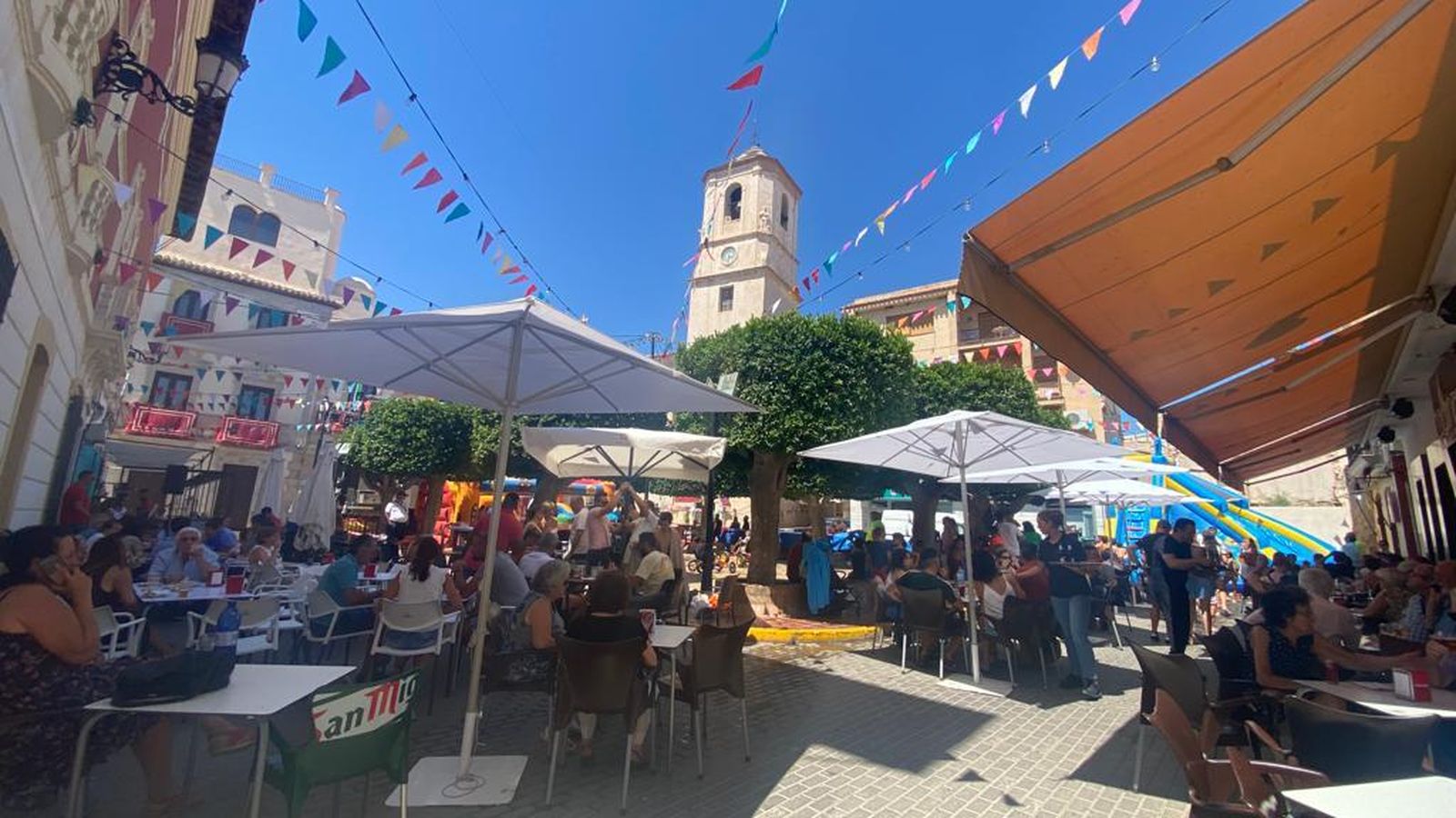 Feria del Mediodía.