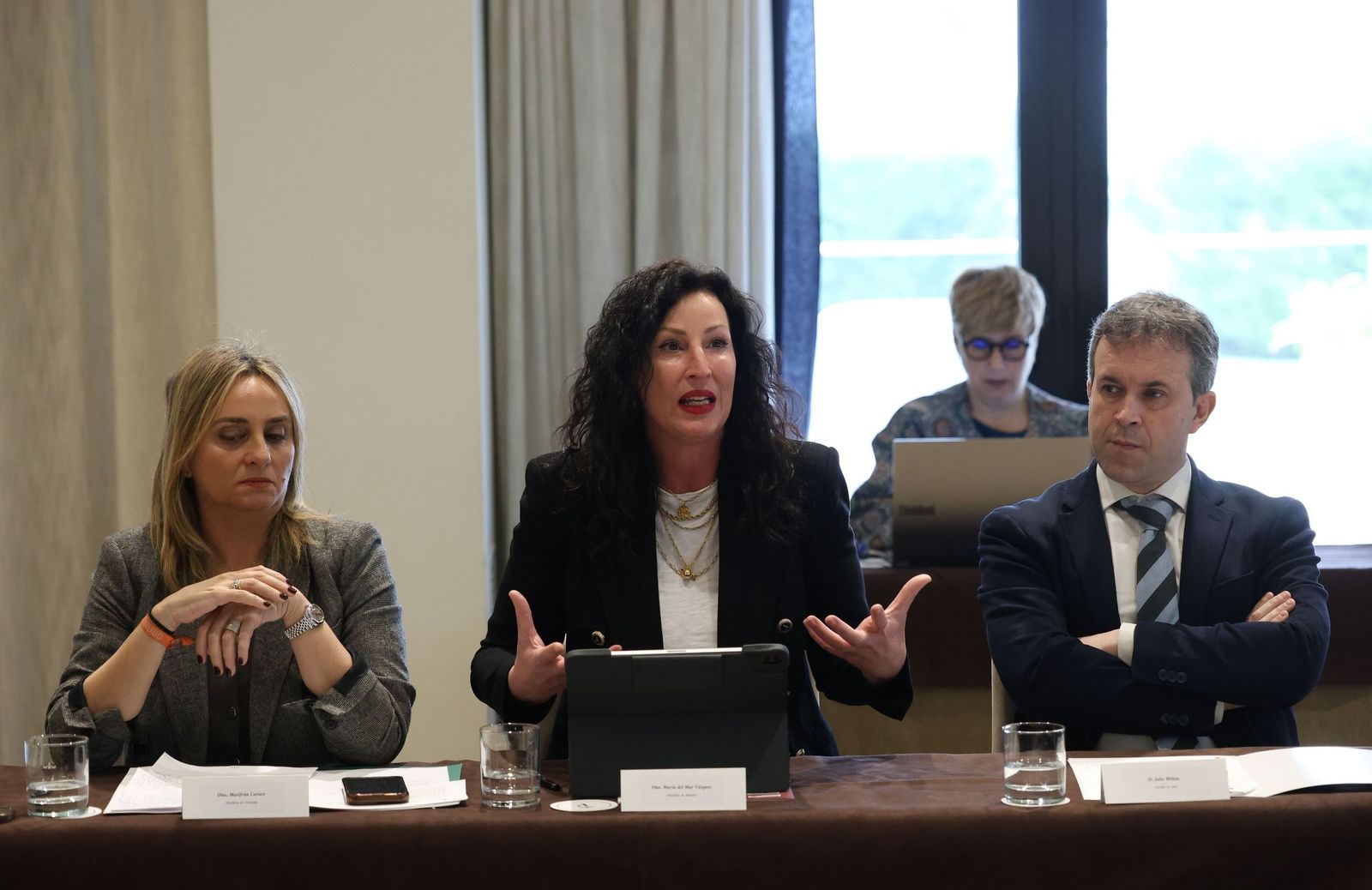 El 'Foro de las ciudades', organizado por el Grupo Joly en Antequera, en imágenes