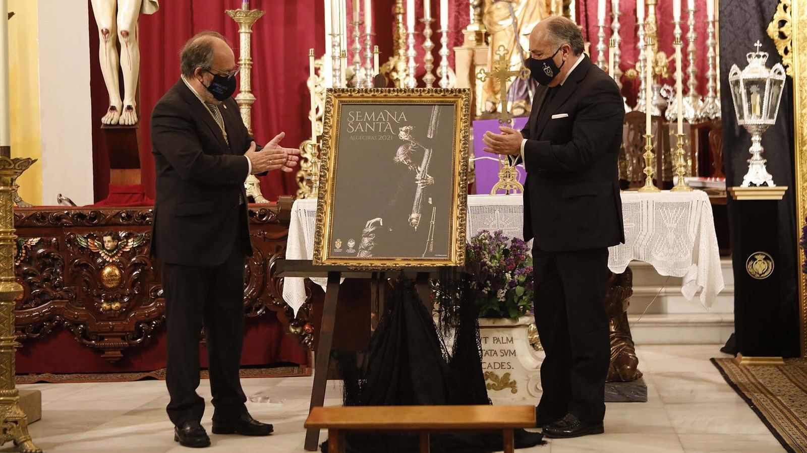 Las fotos de la presentación  del cartel oficial de la Semana Santa de Algeciras y la entrega de la Palma Cofrade