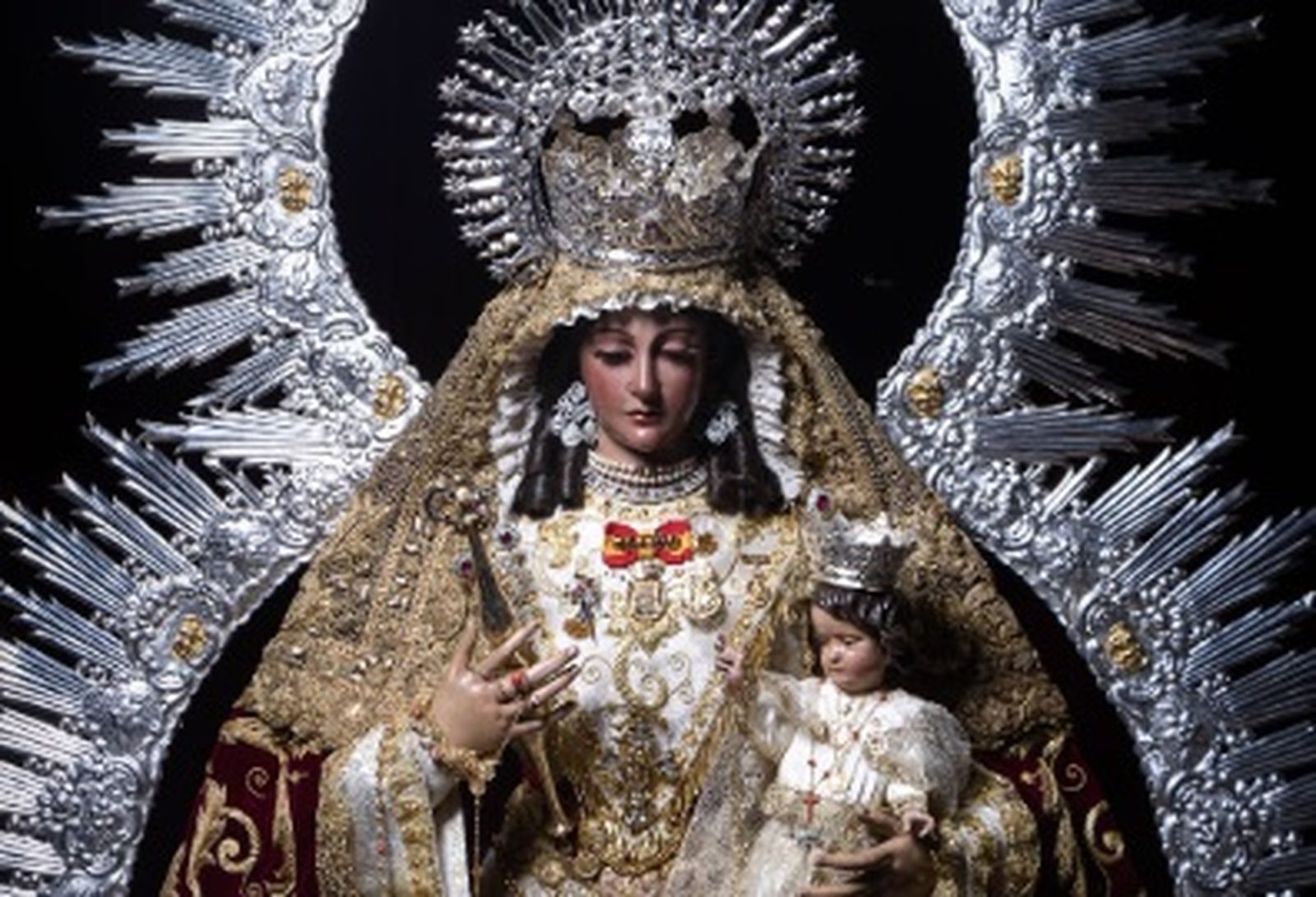La Soledad de Castilleja, preparada para su procesión