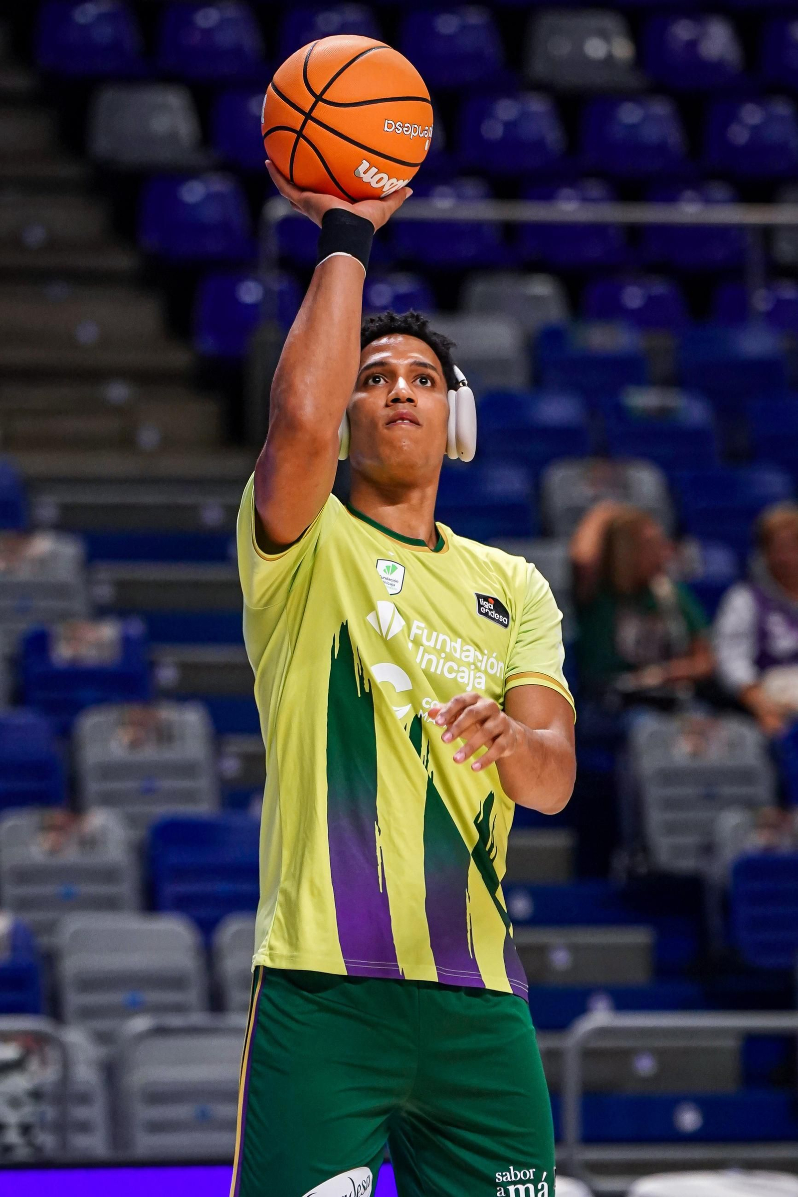 Unicaja-Barcelona, va de reencuentros