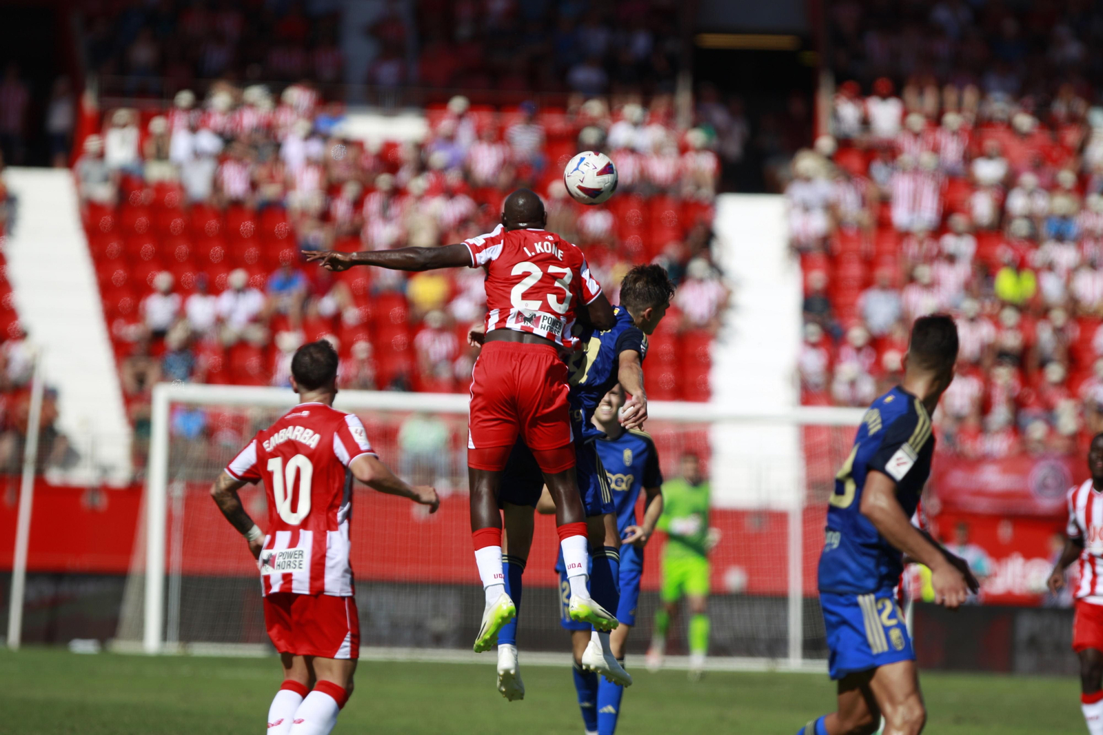 Imágenes del empate a 3 de la U.D. Almería y el Granada C.F.