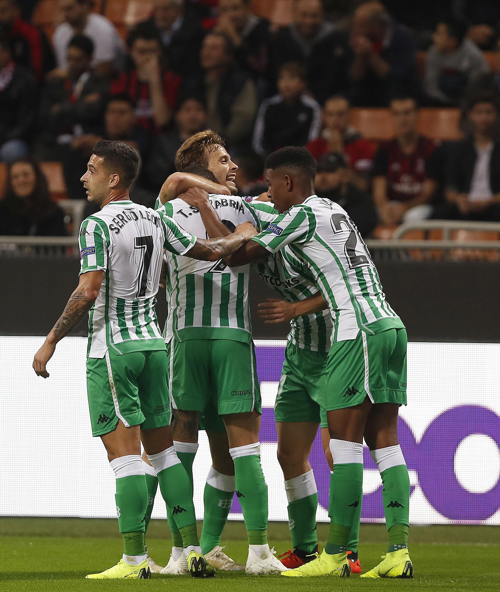 El Milan-Betis, en imágenes