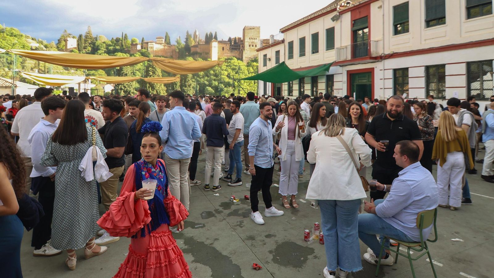 Encuéntrate en la mejores fotos del Día de la Cruz de Granada