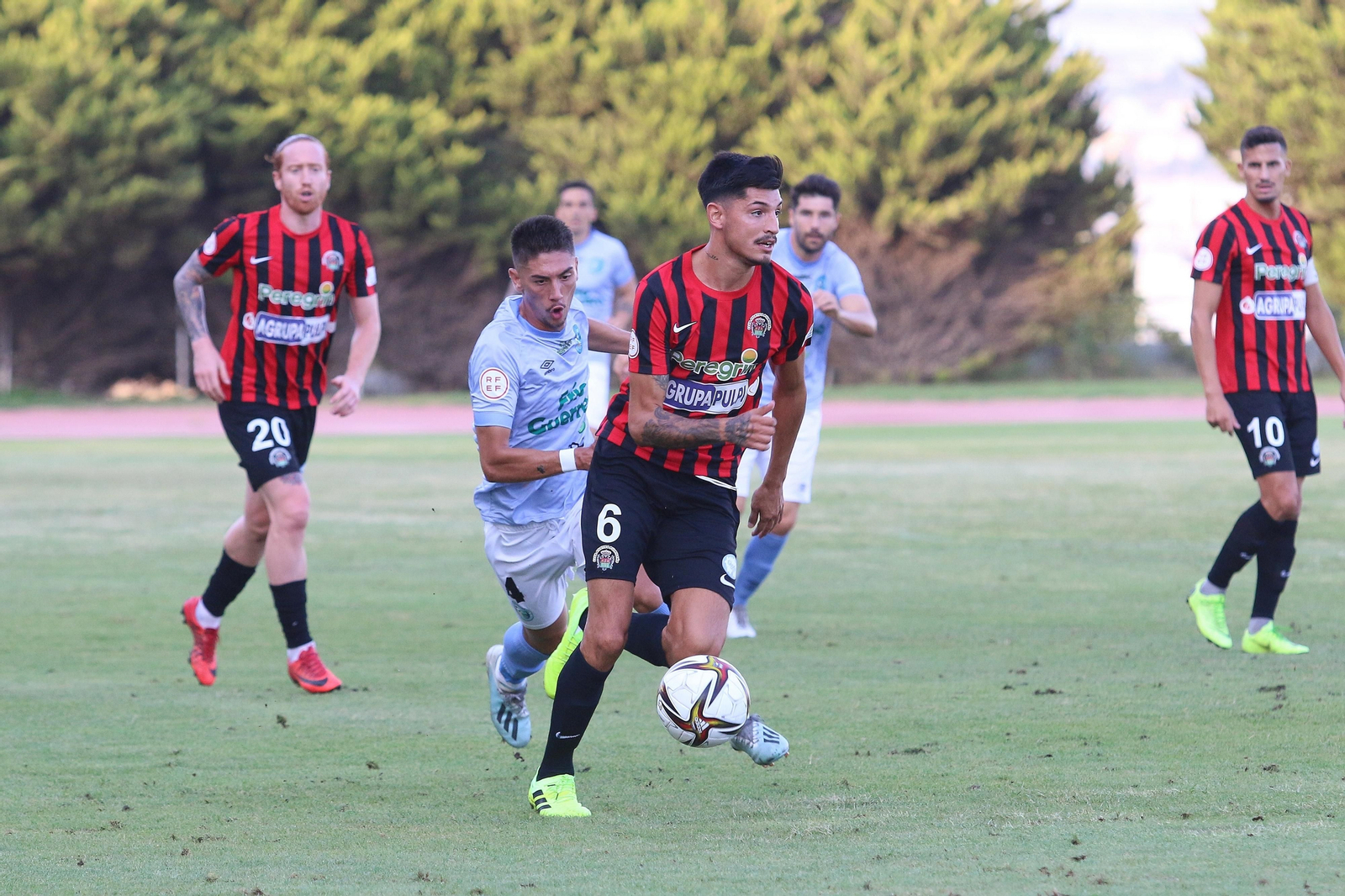 Fotogalería del derbi en Santo Domingo