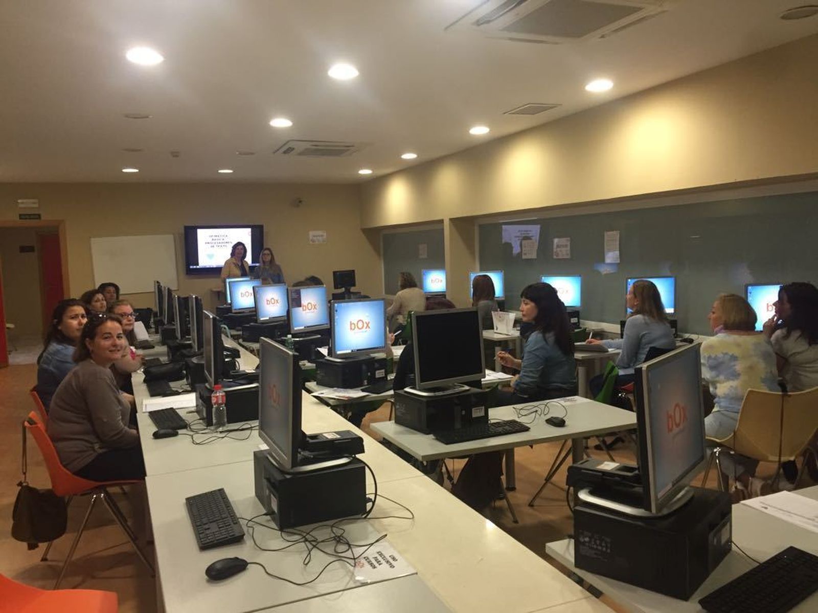 El área de Mujer pone en marcha el curso 'Ofimática básica ...