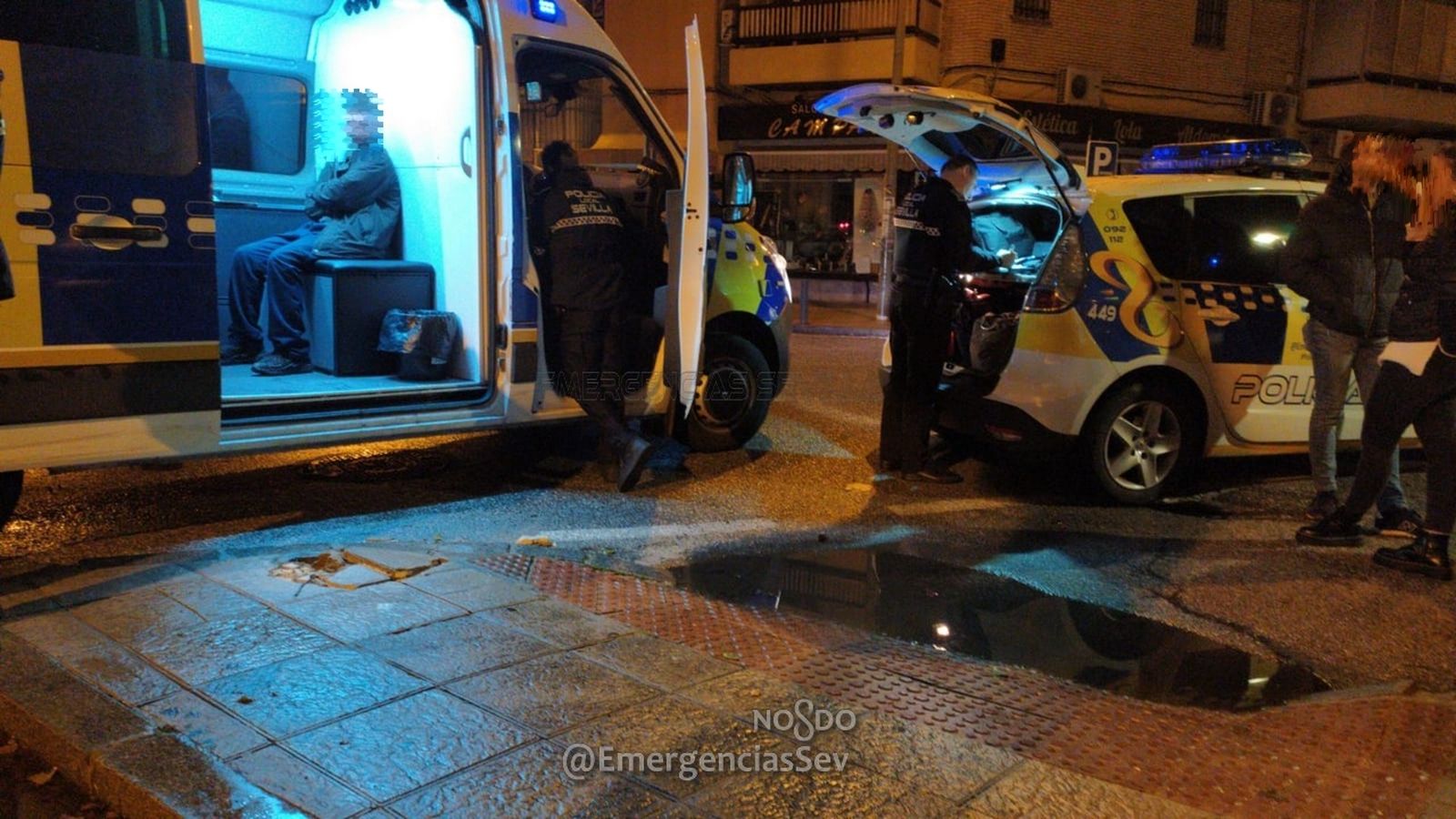 La Policía Local durante una de las actuaciones.