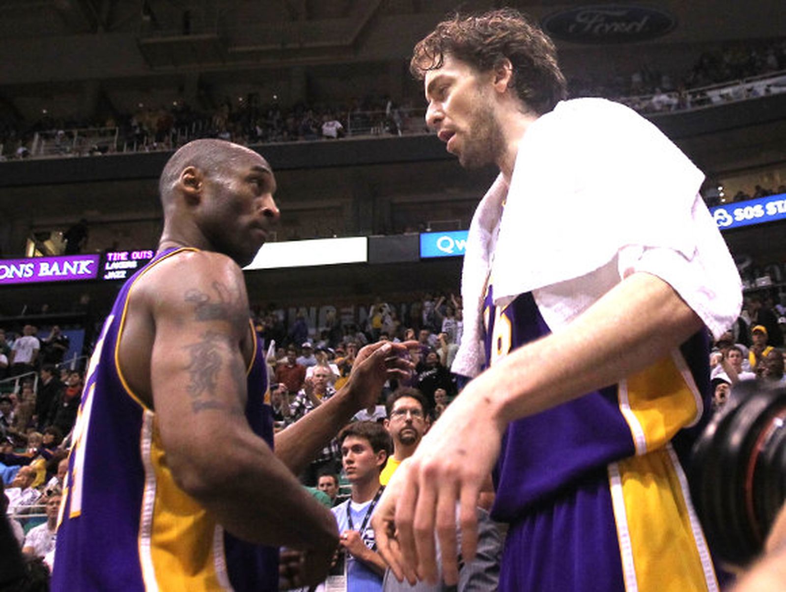 Gasol y Bryant ya están en la final de Conferencia