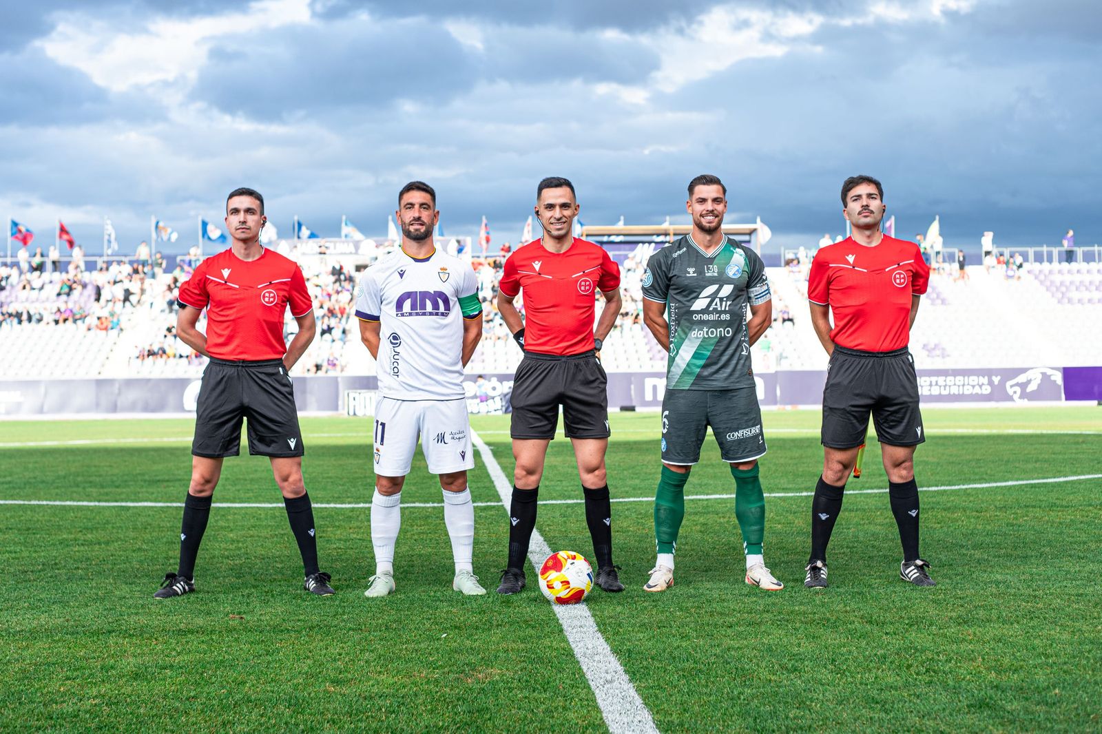 Blancos y azulinos tendrán que acordar la nueva fecha.