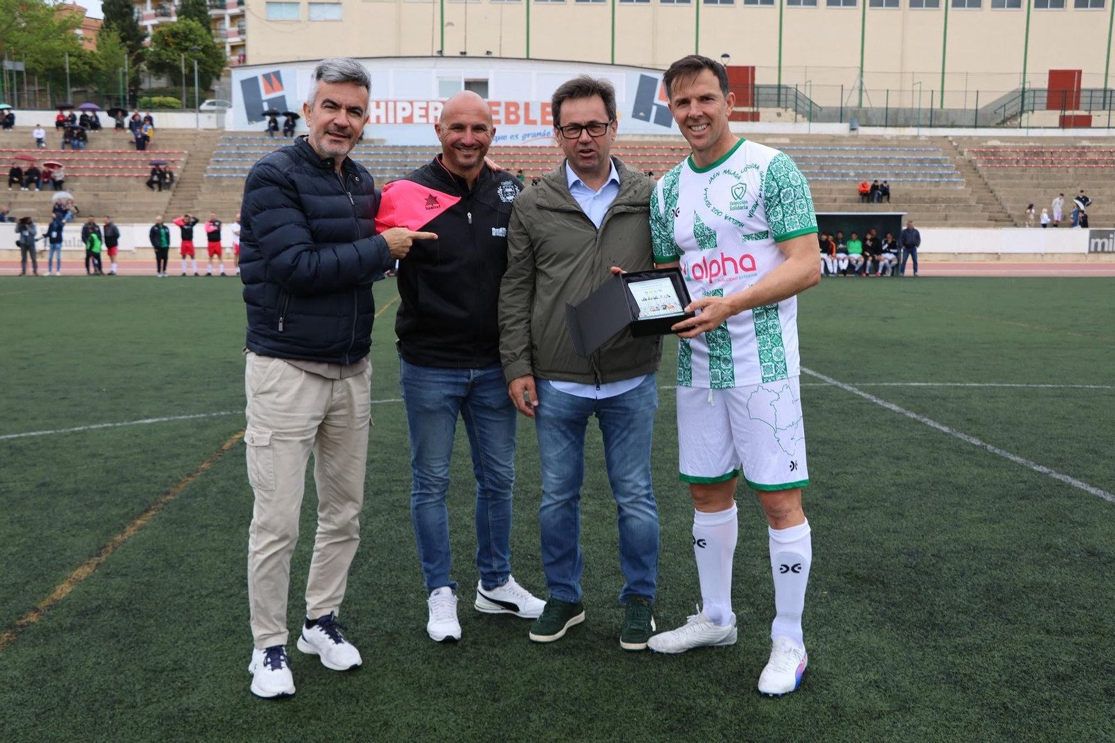 En imágenes: fútbol y arte se unen en Úbeda para apoyar a la Asociación Síndrome de Down Jaén