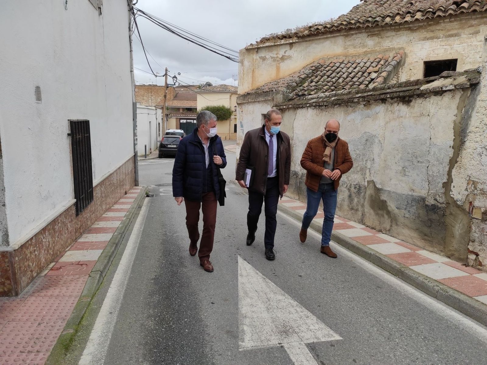 Visita del delegado de Administración Local de la Junta en Granada, Enrique Barchino, a Otura.