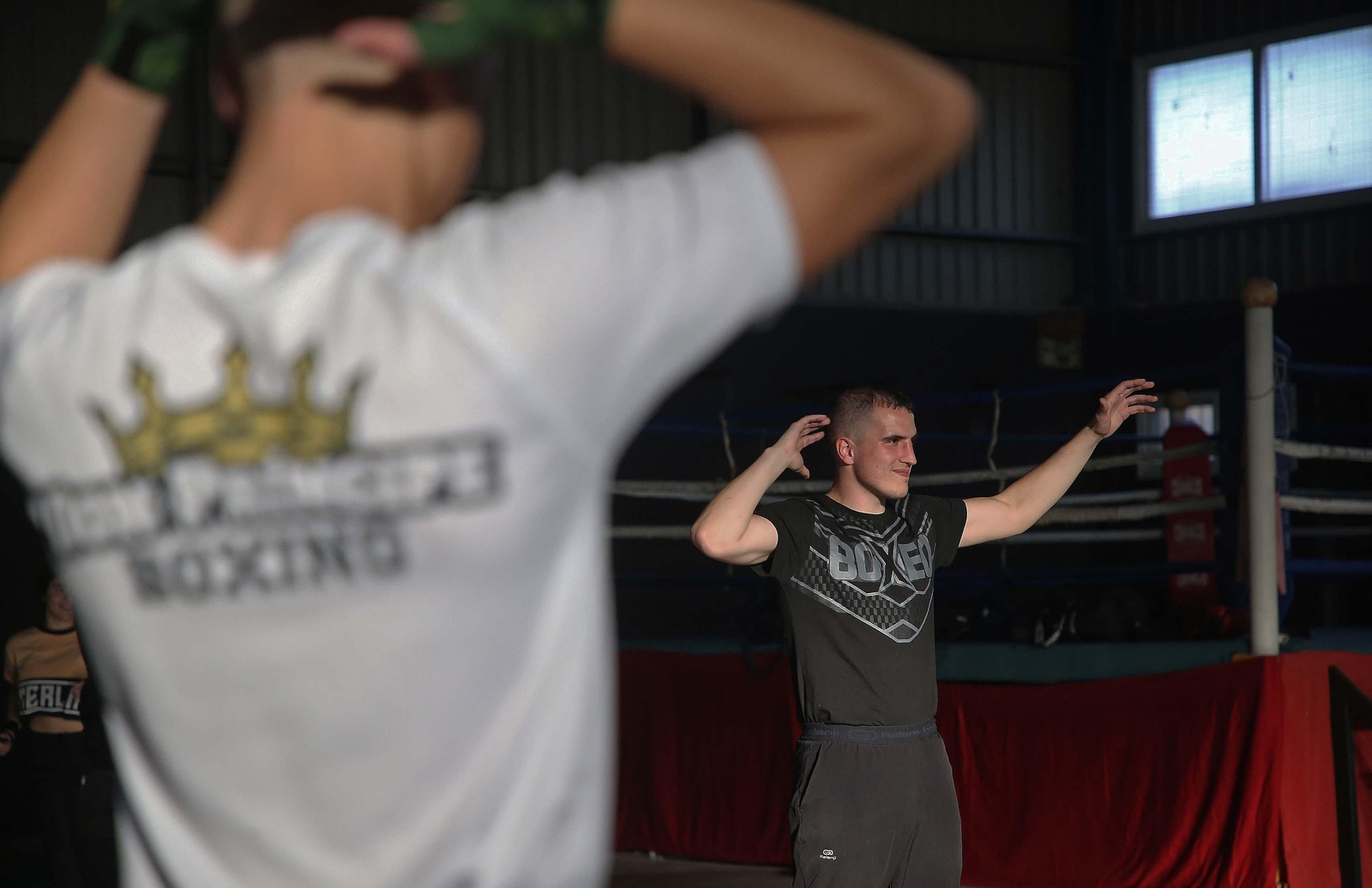 Fotos del entrenamiento previo al debut profesional de los boxeadores Christian Tocón Pérez Abdellah y Tyronne Buttigieg del Club Don Principe de La Línea Fotos del entrenamiento previo al debut profesional de los boxeadores Christian Tocón Pérez Abdellah y Tyronne Buttigieg del Club Don Principe de La Línea