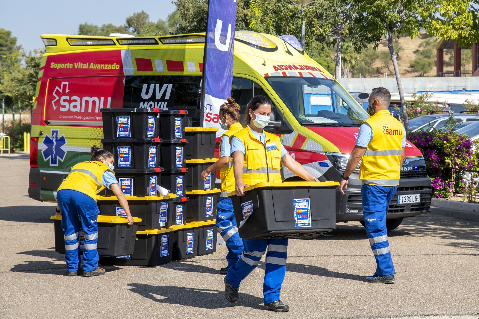 Imagen de archivo de miembros de SAMU antes de partir a El Salvador en misión de cooperación contra el Covid.