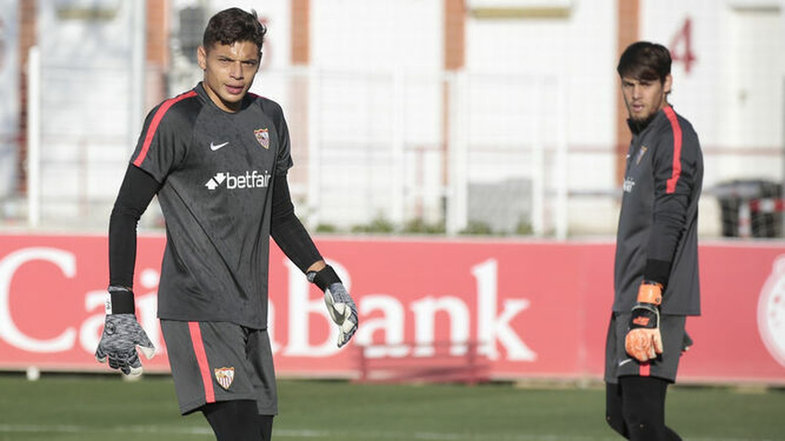 Lucho García, en un entrenamiento del Sevilla FC.
