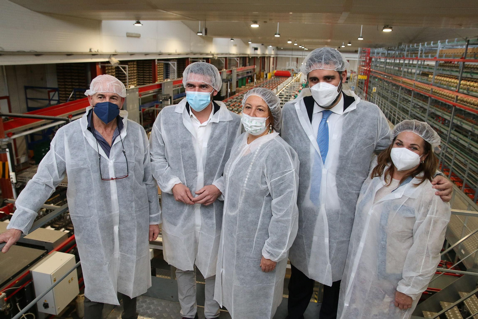 Los consejeros Carmen Crespo y Antonio Luengo, junto al concejal Juanjo Alonso, han visitado las instalaciones de CASI en Almería.