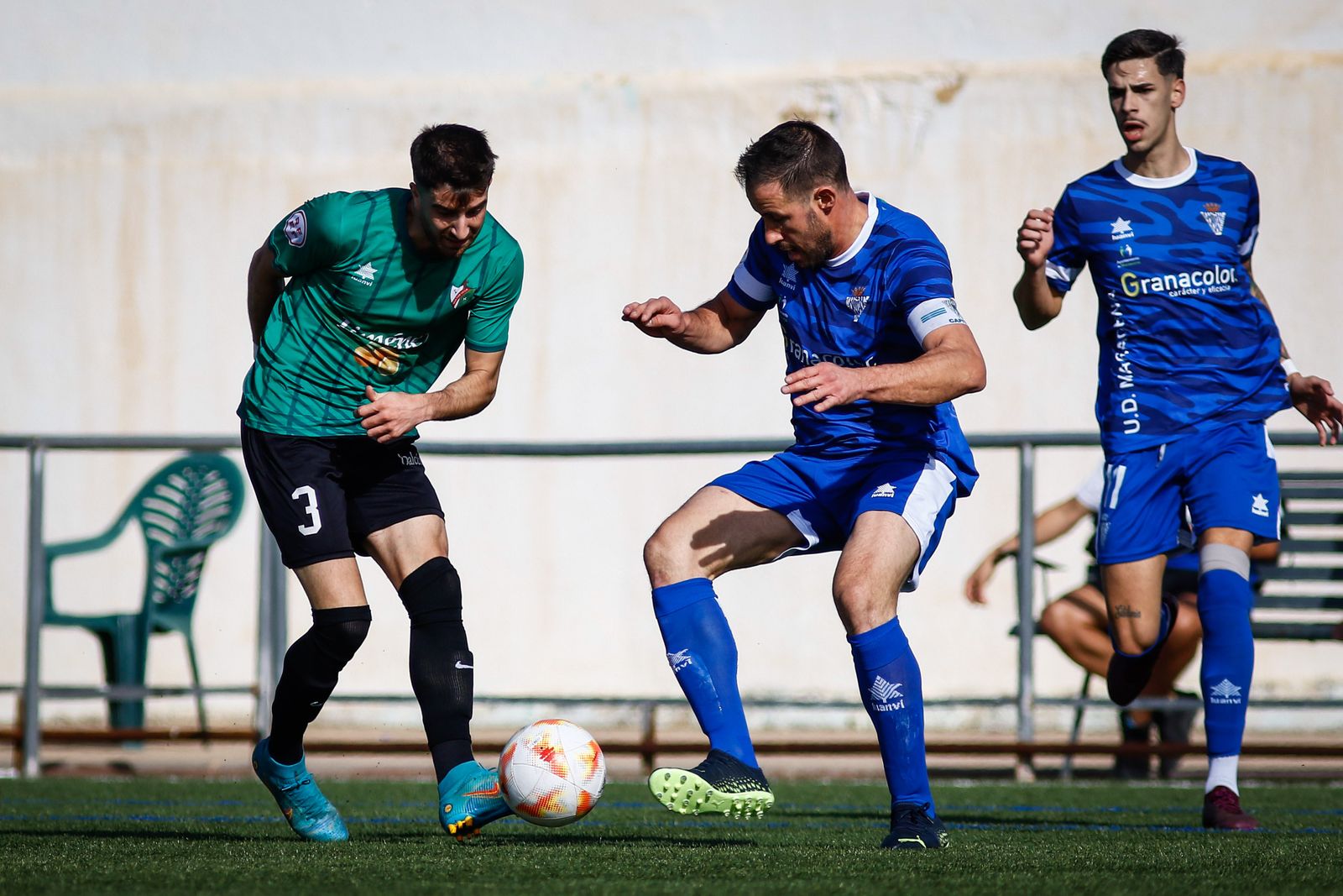 Imagen del derbi entre el Huétor-Vega y el Maracena.