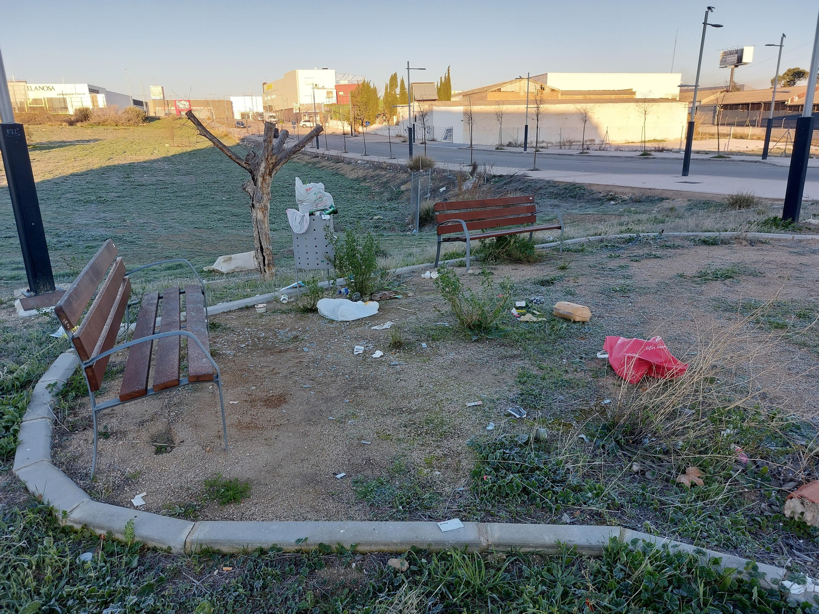 Inmediaciones del Jaén Plaza.