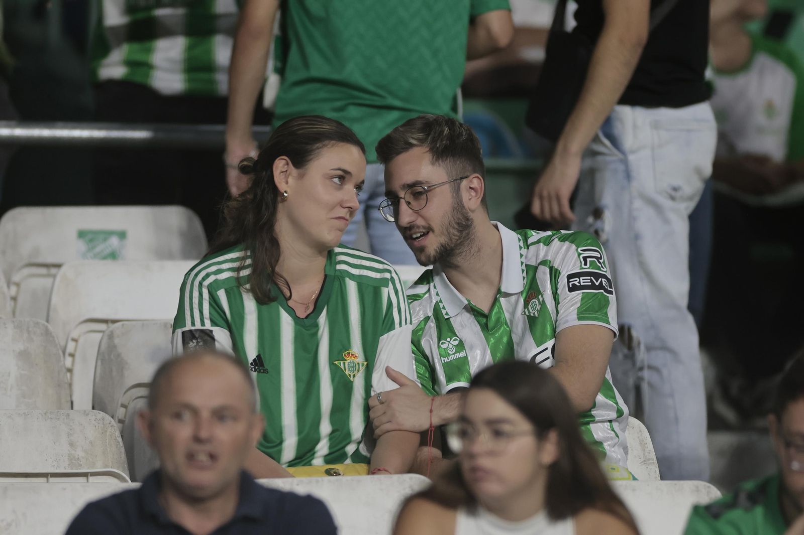 Búscate en las fotos del Betis-Copenhague