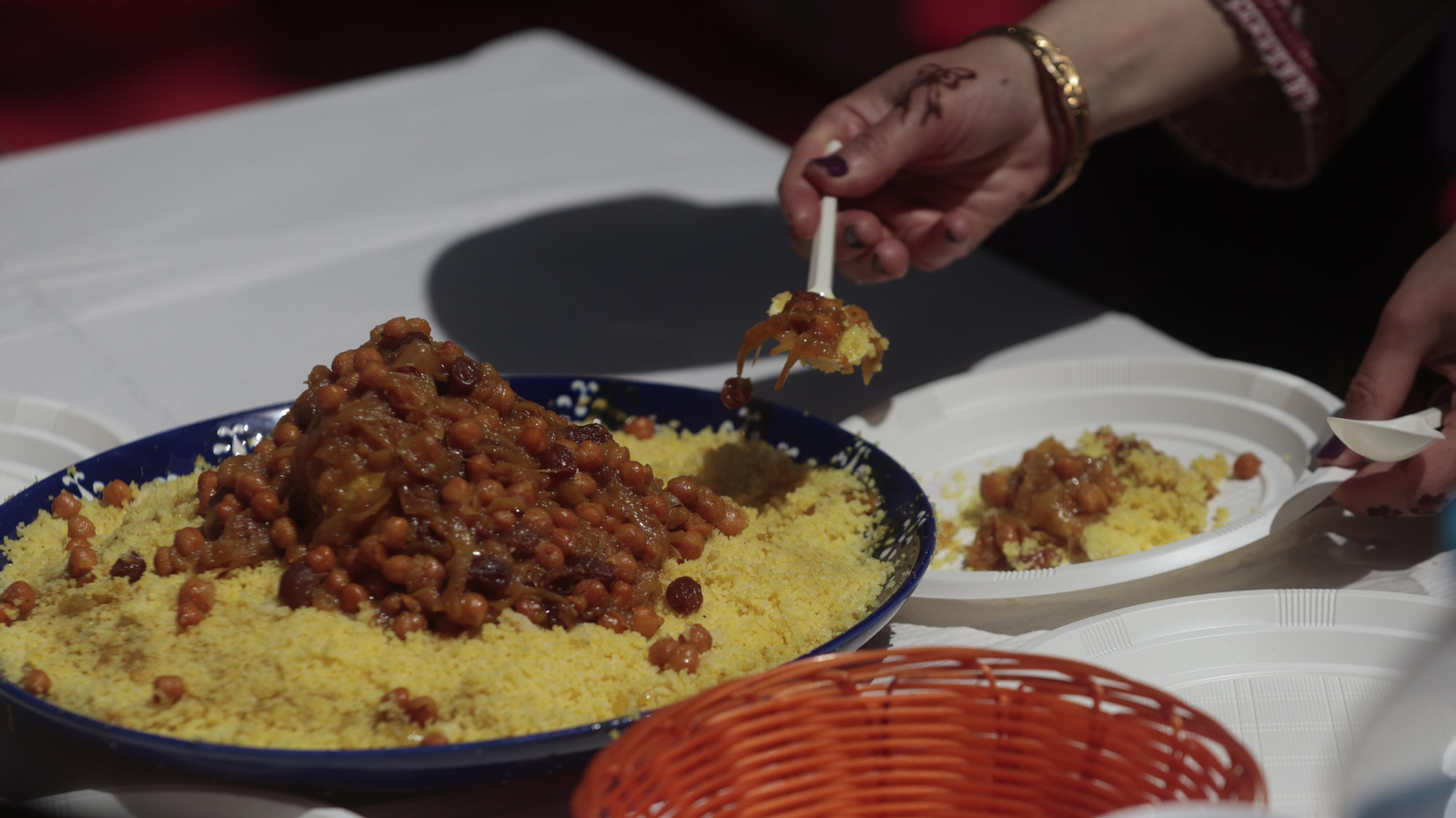 Las fotos de la convivencia vecinal "Sabores de Marruecos" de Márgenes y Vínculos Las fotos de la convivencia vecinal "Sabores de Marruecos" de Márgenes y Vínculos