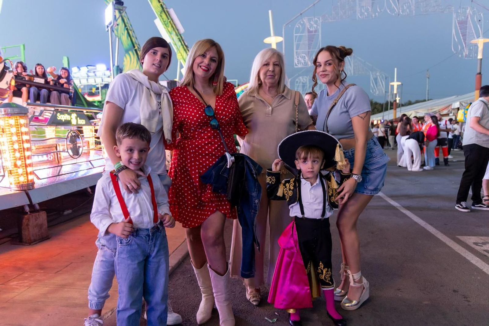 Cientos de jiennenses acudieron a su cita con los "cacharricos"