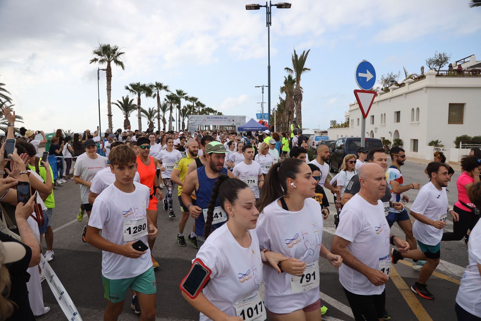 Las fotos de la 3ª carrera solidaria Memorial Vicente Granados en Málaga