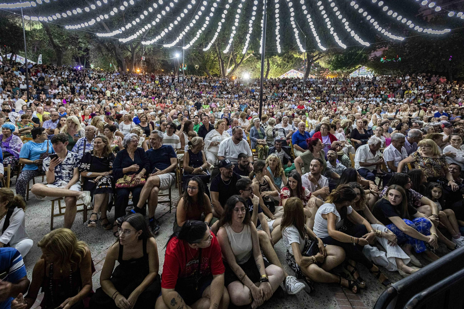 Feria del Carmen y de la Sal en el Parque Búscate en las imágenes del viernes de Feria en San Fernando