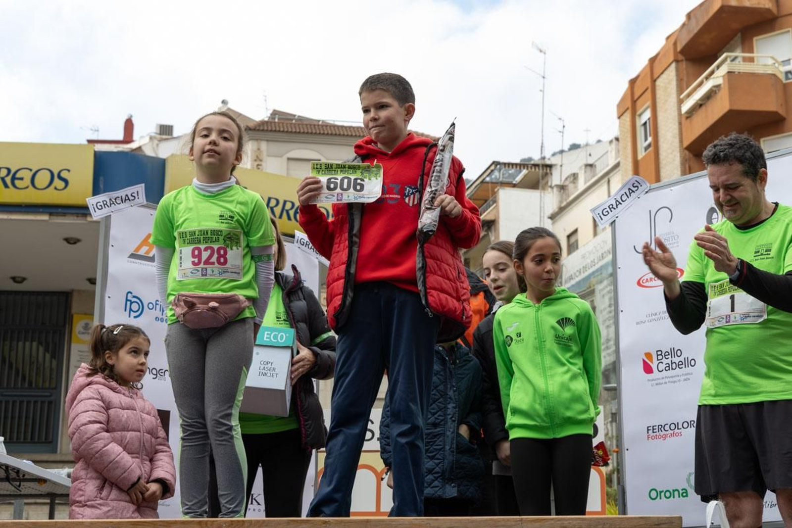 Deporte y solidaridad se unen en la IV Carrera Popular IES San Juan Bosco, en imágenes