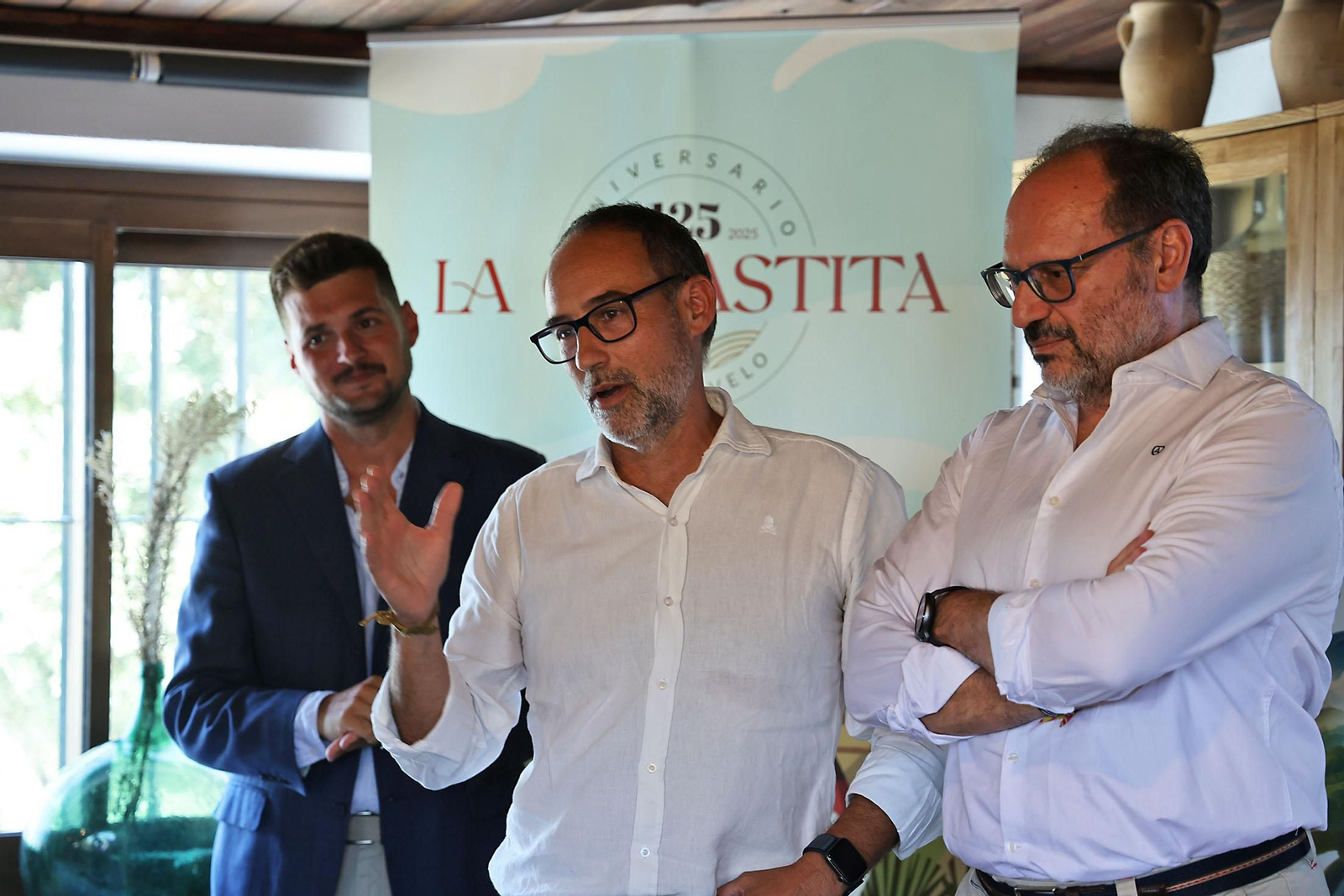 Imágenes de la entrega de premios del I Rally Fotográfico del Entorno de la Finca El Bosque Imágenes de la entrega de premios del I Rally Fotográfico del Entorno de la Finca El Bosque
