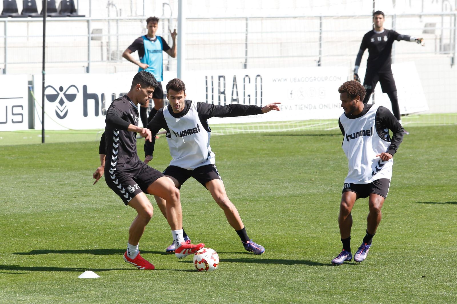 Las fotos del entrenamiento de la Balona previo al partido con el Cádiz Mirandilla, con Andrés Roldán presente