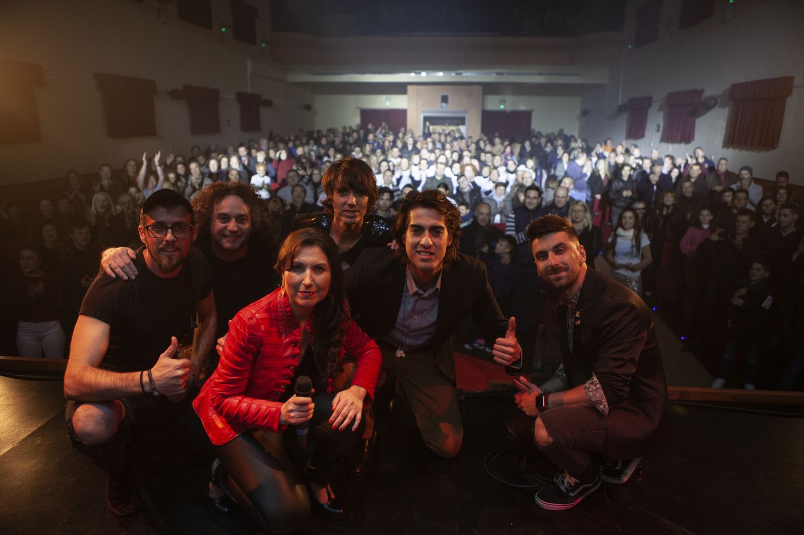 Loli Muñoz presentó en el Teatro de Tabernas su disco en el mes de enero cosechando un gran éxito.
