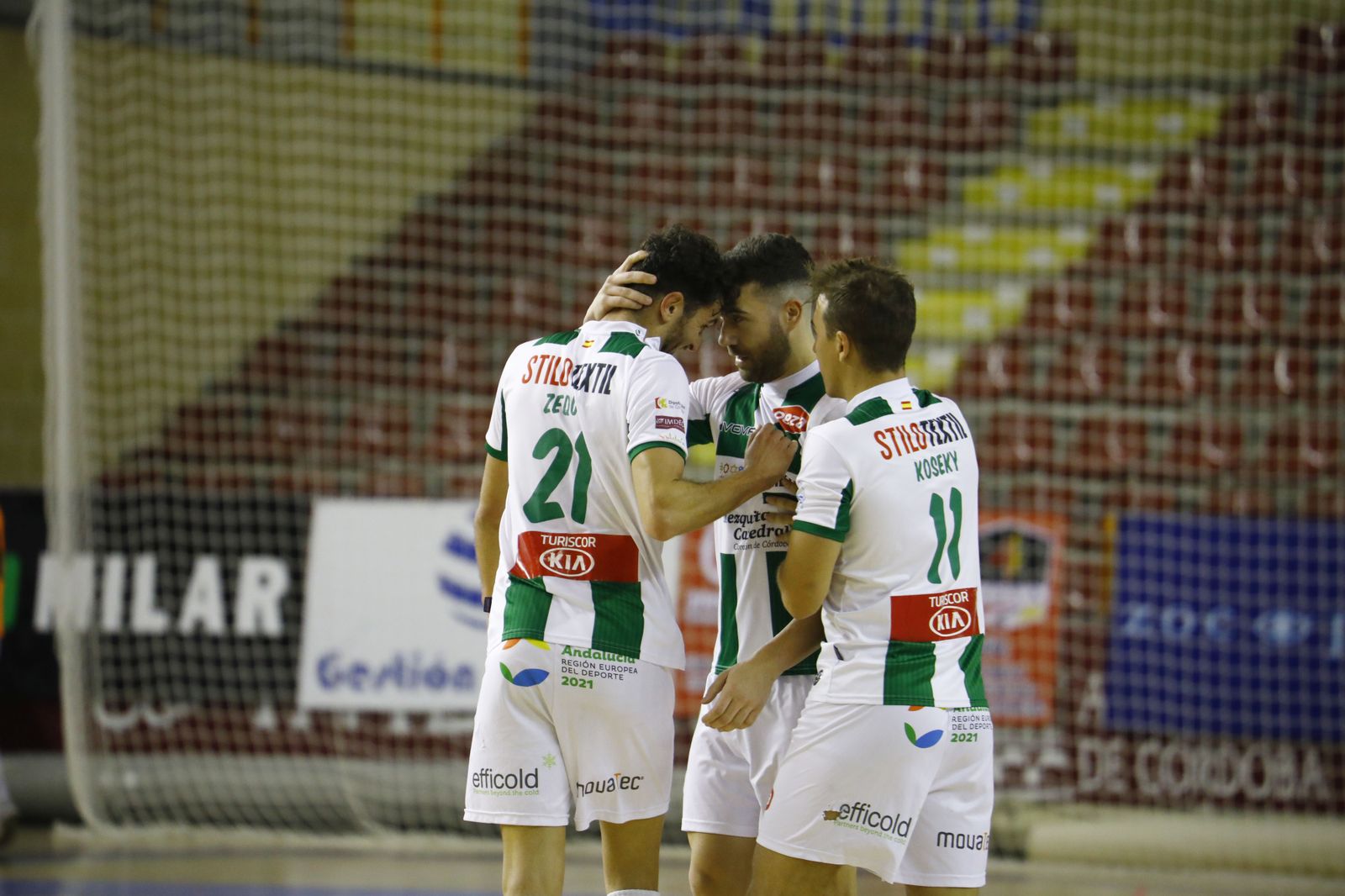 Las imágenes del triunfo del Córdoba Futsal ante O Parrulo