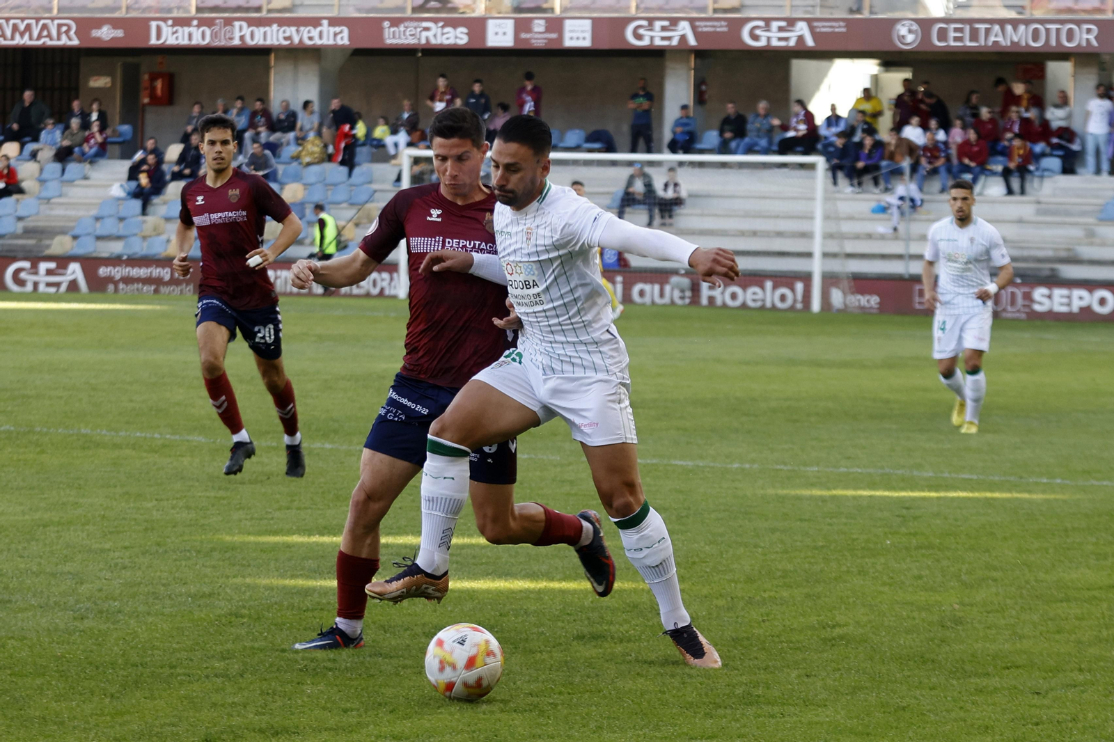 La derrota del Córdoba CF en Pontevedra, en imágenes