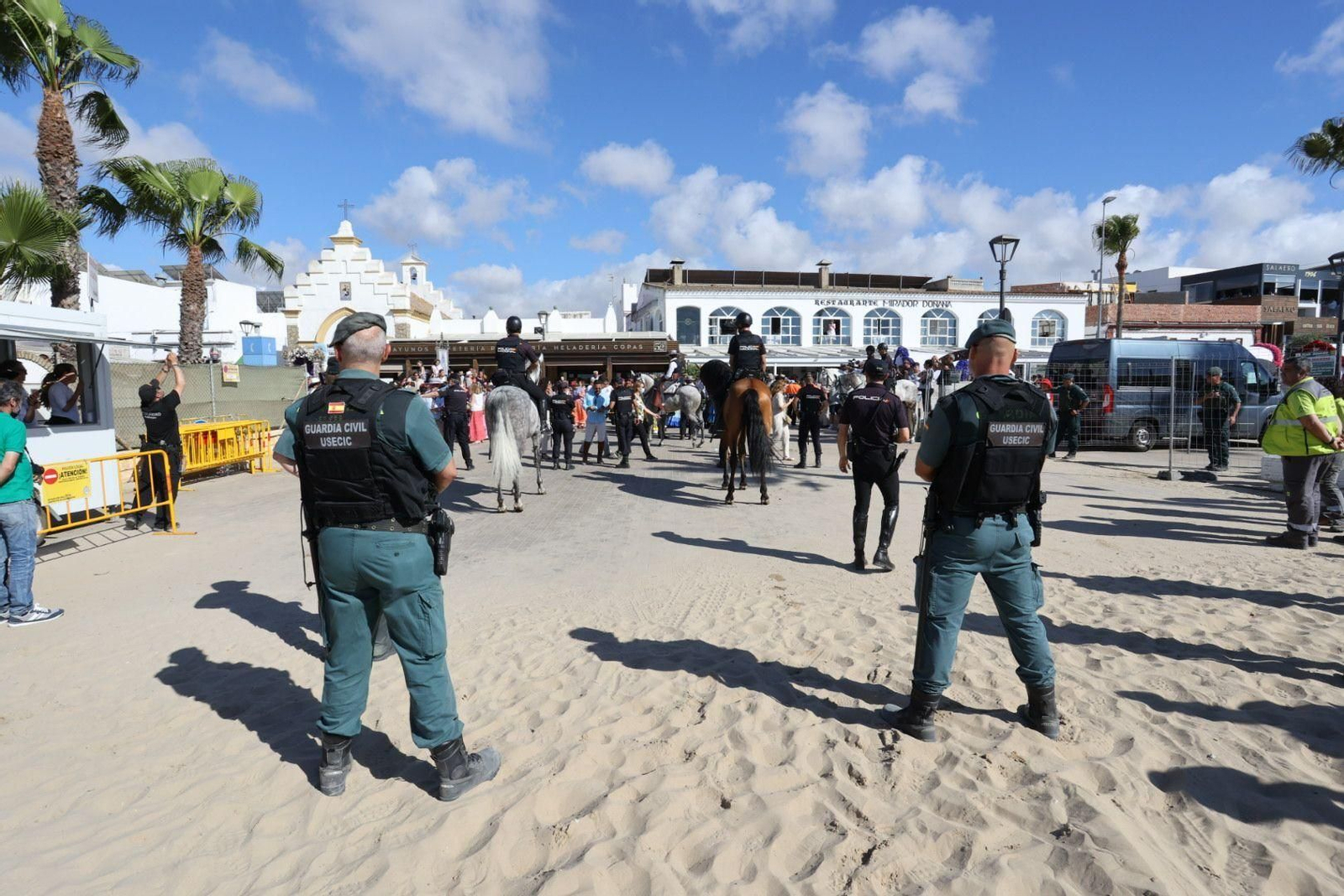 Imágenes del embarque de la Hermadad del Rocío de Jerez