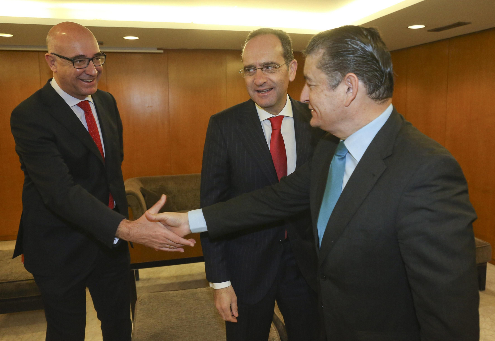 Foro Joly con Elías Bendodo