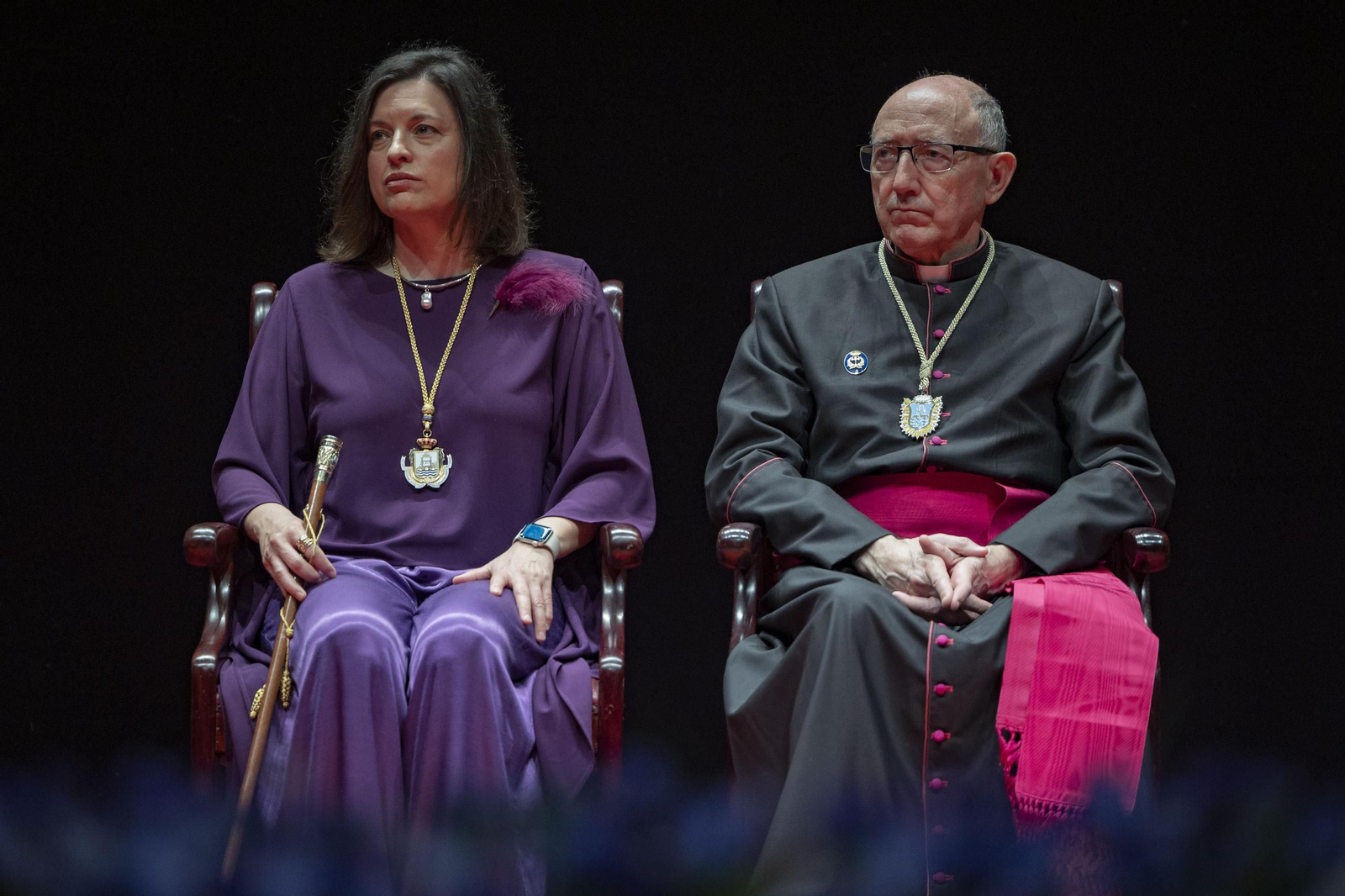 Imágenes del pregón de Semana Santa y besamanos en San Fernando el Domingo de Pasión