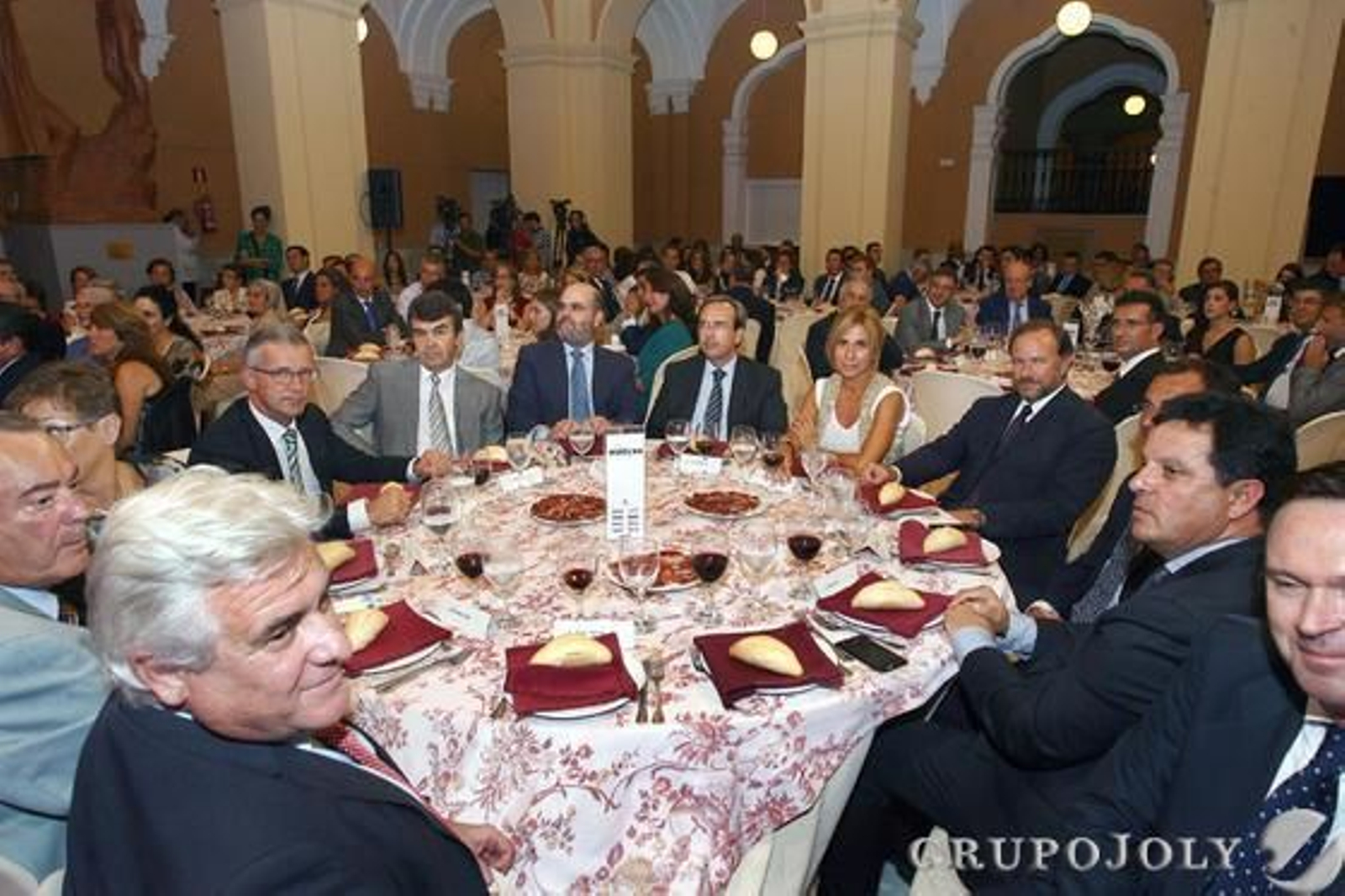 Miguel Palacios, Francisco Moreno, Purificación Álvarez, José María Soriano, José Martín, Saúl Fernández, Juan Carlos Fernández, Rocío Faure, José Luis García-Palacios, Ángel Sánchez, Alonso Luján y Carlos de Parias.

Foto: Alberto Dominguez/ Paqui Segarra