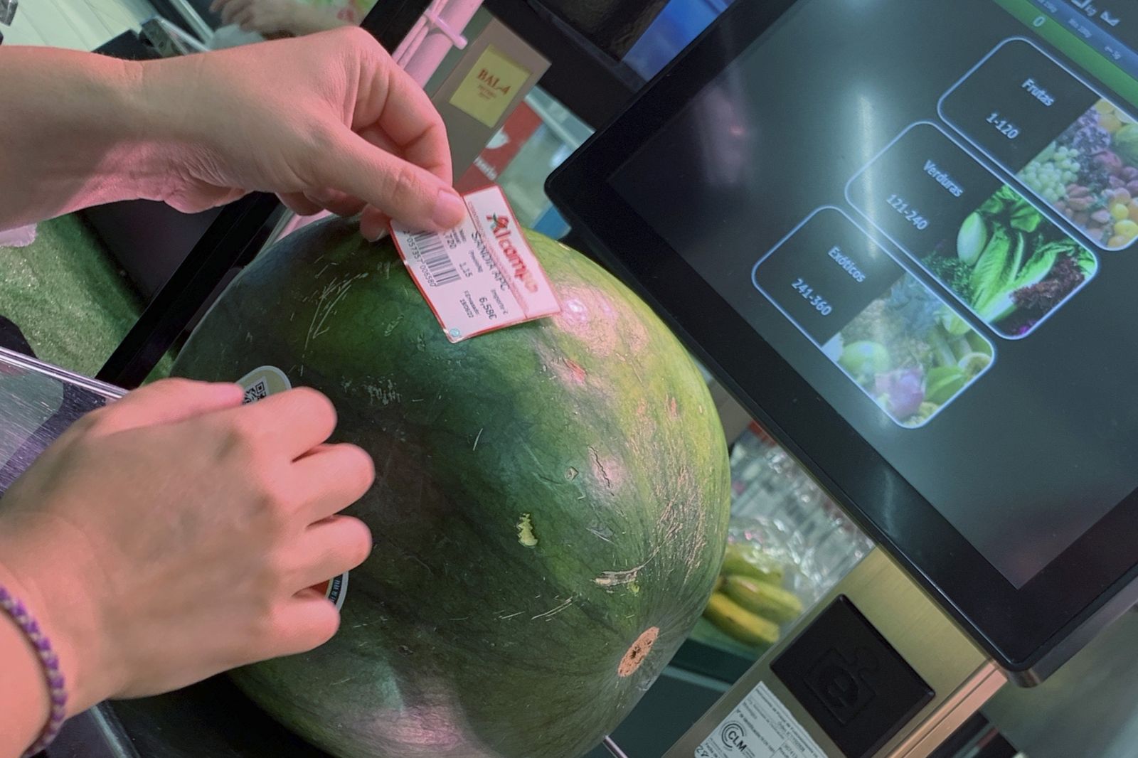 Compra de una sandía.