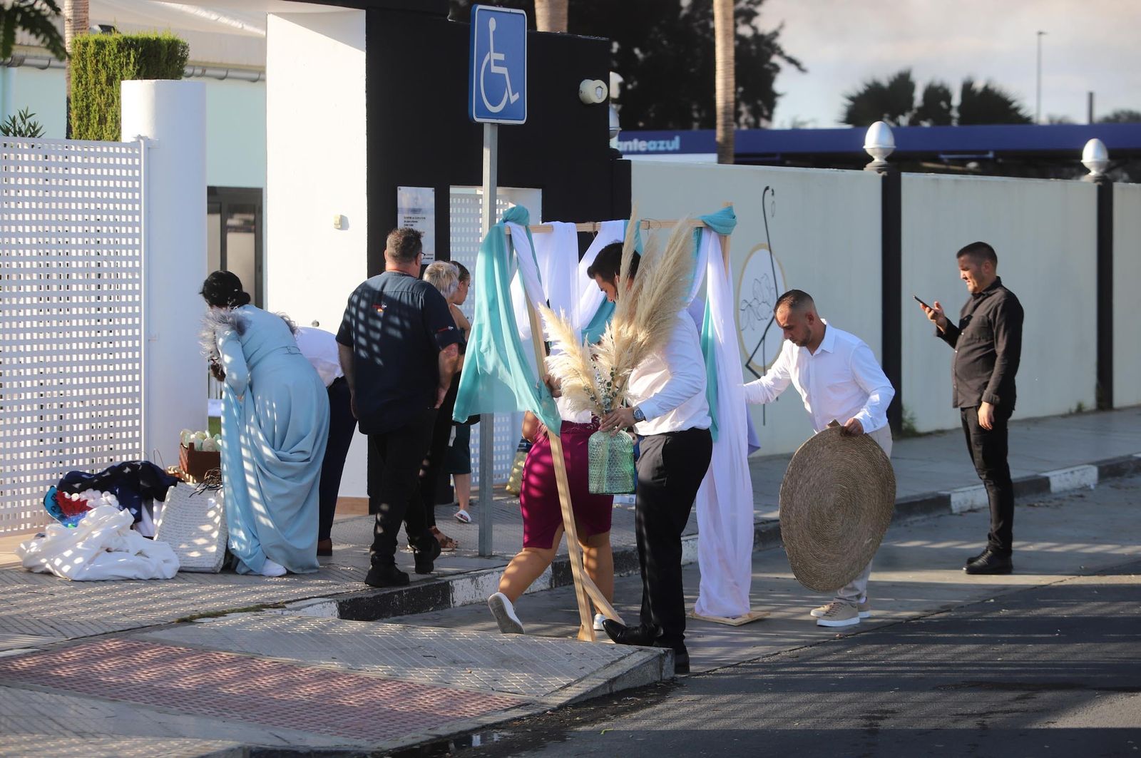 Imágenes del incendio en las instalaciones de Hierros España
