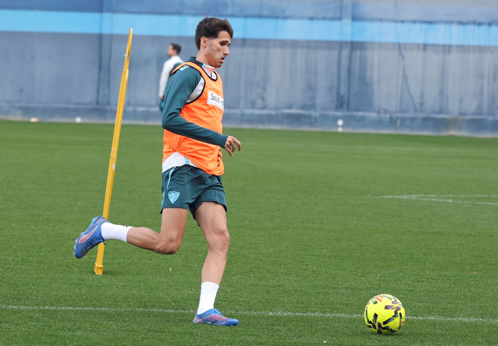 El Málaga CF vuelve al tajo sin Lobete en una semana eterna