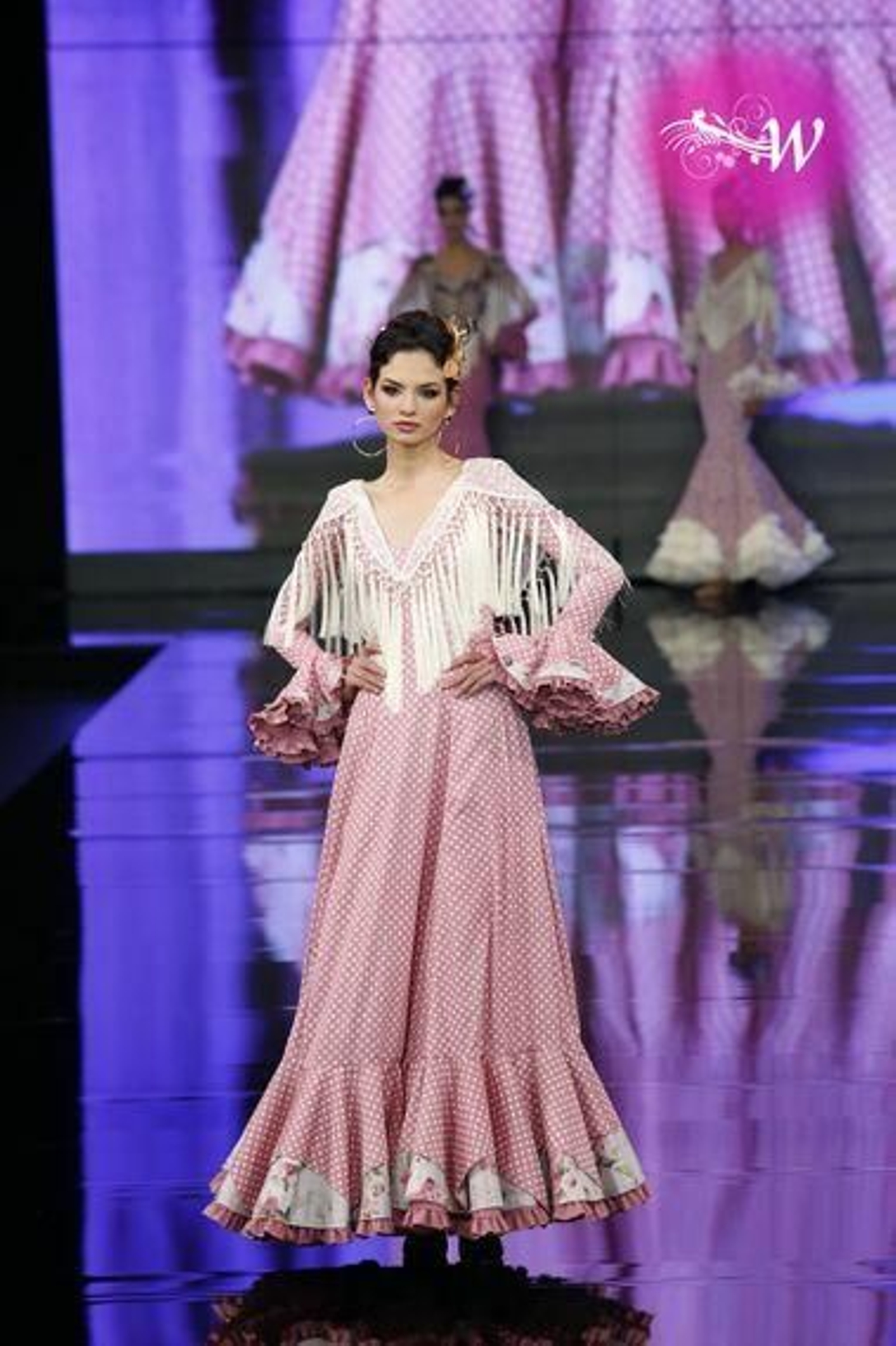 Yolanda Moda Flamenca soprende con 'Firmamento', así es su nueva colección para Simof 2020