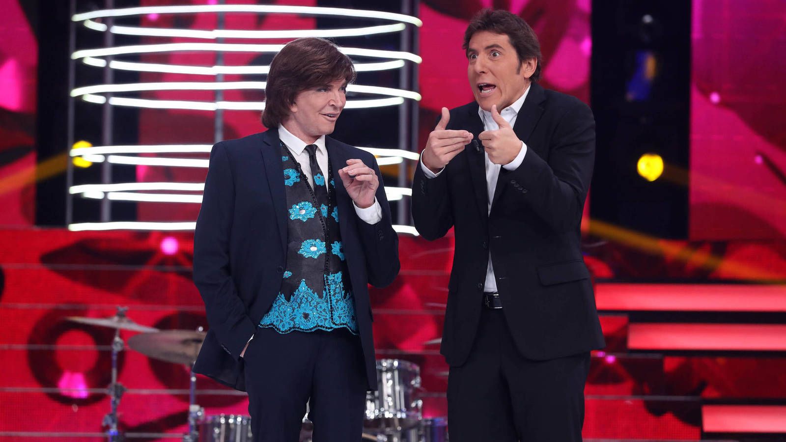 Camilio Sesto en una reciente aparición en 'Tu cara me suena', con Manel Fuentes