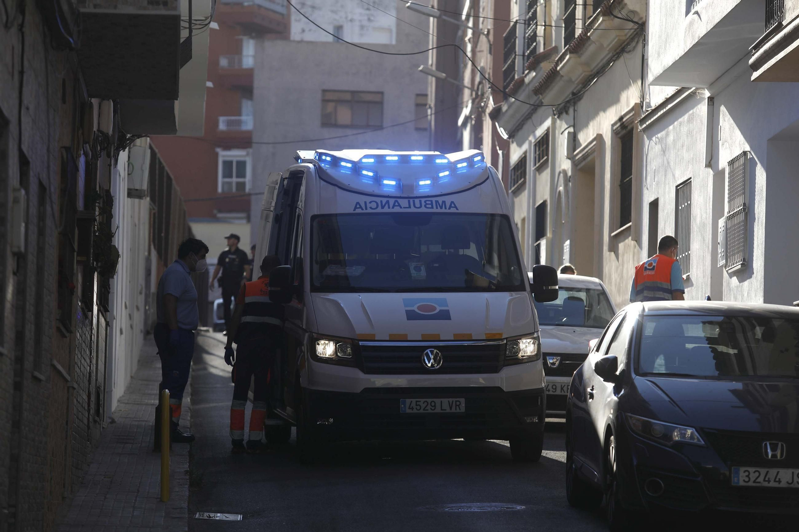 Fotos del operativo contra el tráfico de drogas en la barriada de La Bajadill, en Algeciras