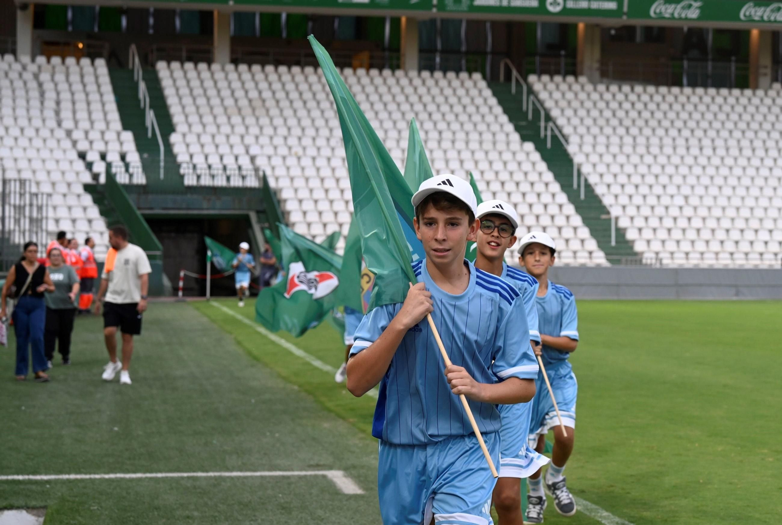 Las mejores fotos del ambiente en El Arcángel para el Córdoba CF - Real Madrid del Mundial de Clubes sub 18