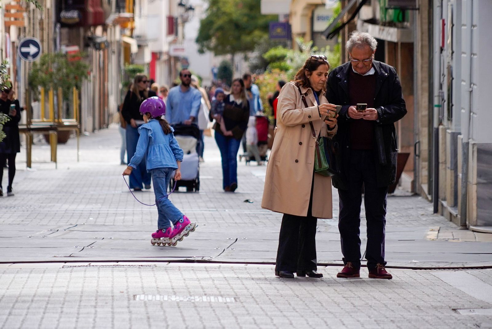 Imágenes del domingo 6 de abril en Huelva