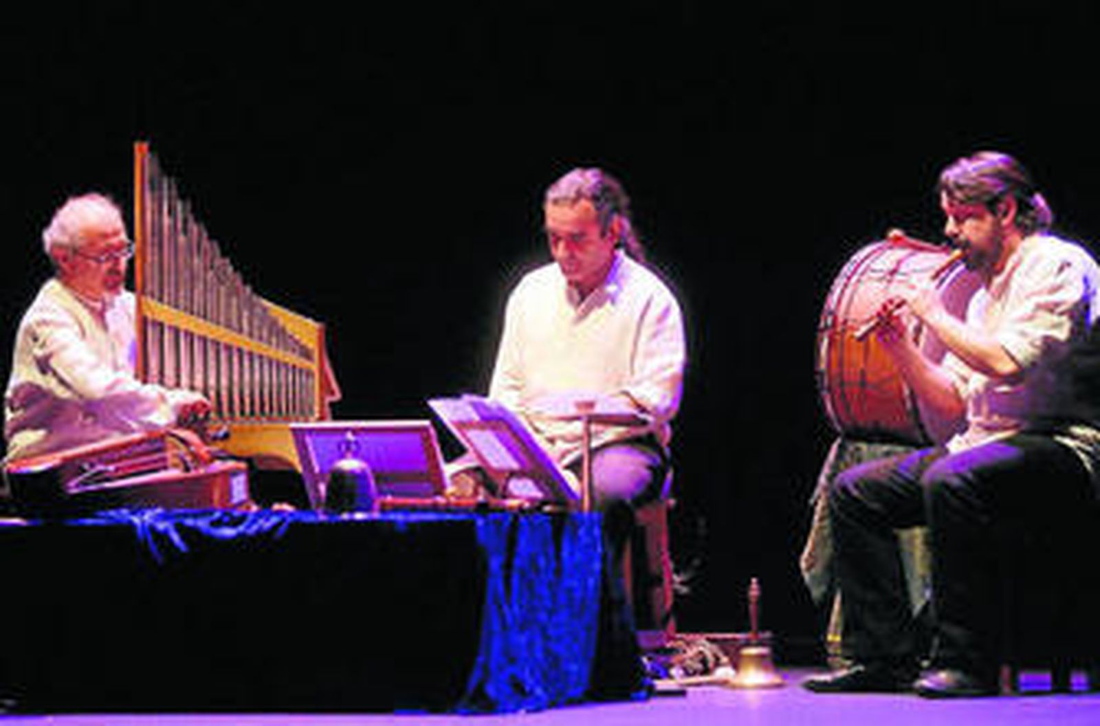 El grupo Artefactum, creado en 1995, en una actuación anterior en Sevilla.