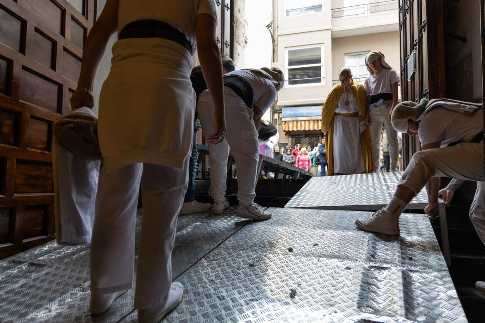 Los jiennenses se quedan sin ver procesionar al Señor Resucitado y la Virgen de la Victoria