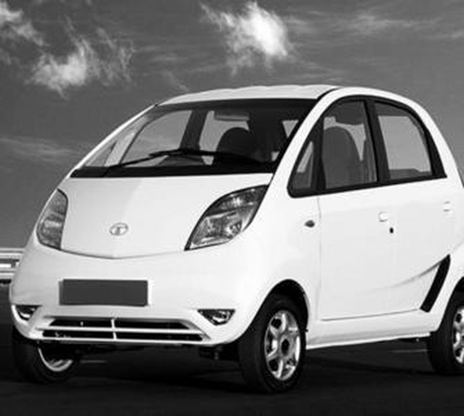 Las ruedas están desplazadas hacia las esquinas del vehículo.