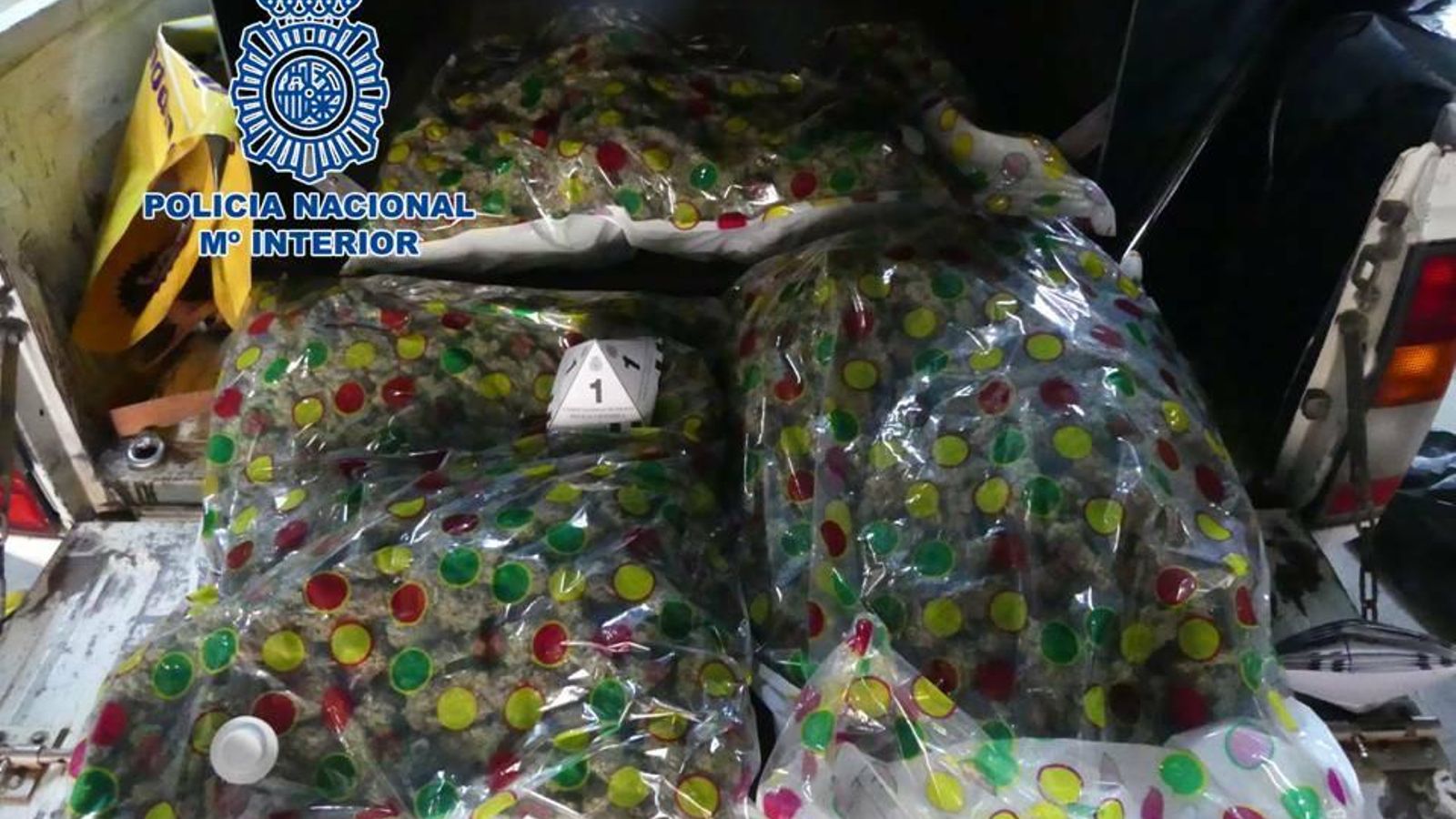 Droga hallada en el vehículo.